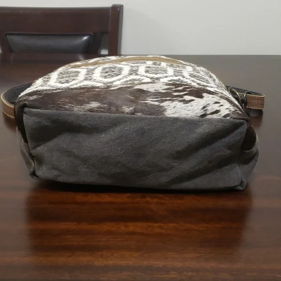 Myra Bag - Picture 3 of 5